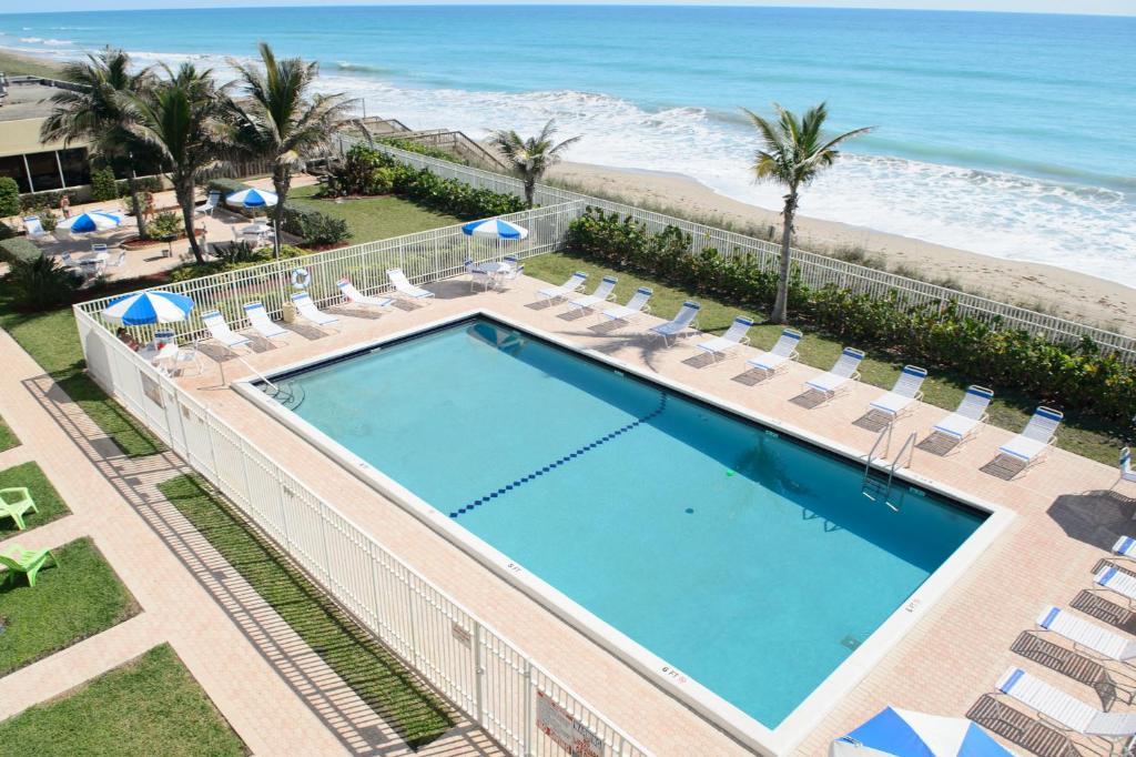 The Island Beach Resort 옌슨비치 외부 사진